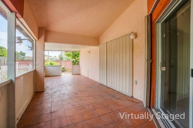 18825 NW 52nd Ct, Miami Gardens, FL 33055