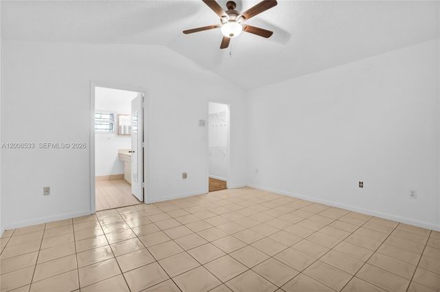 18825 NW 52nd Ct, Miami Gardens, FL 33055