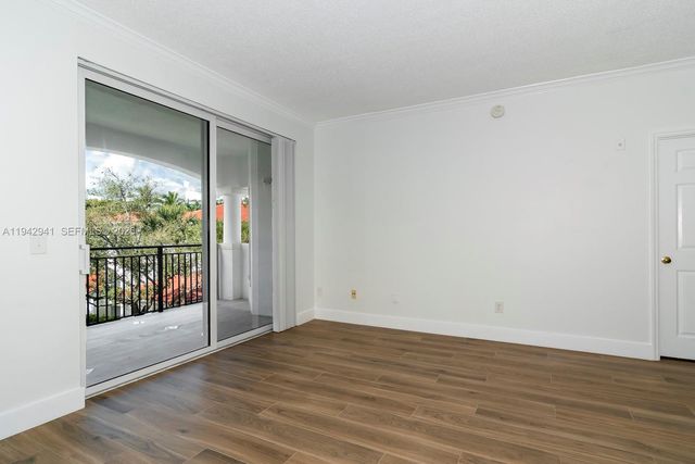 3215 NE 184th Street 14301, Aventura, FL 33160