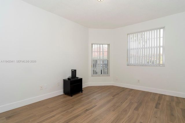 3215 NE 184th Street 14301, Aventura, FL 33160