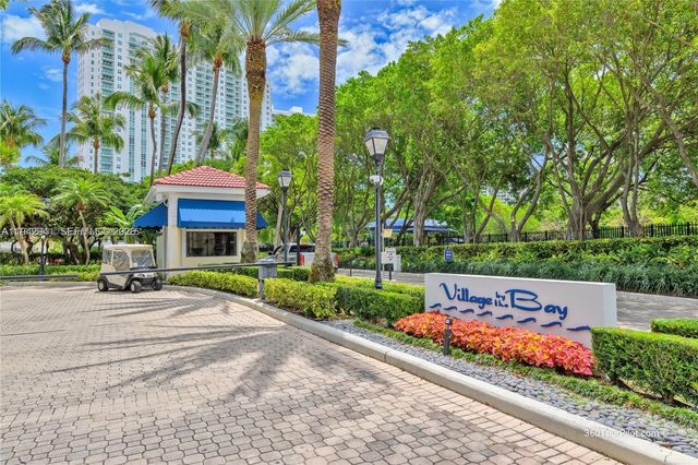 3215 NE 184th Street 14301, Aventura, FL 33160