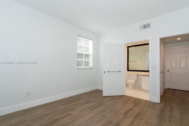 3215 NE 184th Street 14301, Aventura, FL 33160