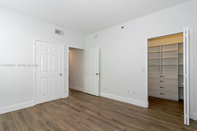3215 NE 184th Street 14301, Aventura, FL 33160