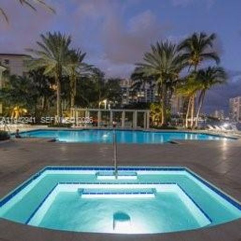 3215 NE 184th Street 14301, Aventura, FL 33160
