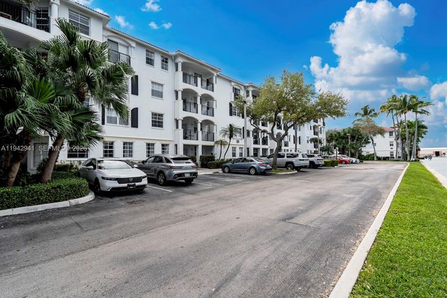 3215 NE 184th Street 14301, Aventura, FL 33160