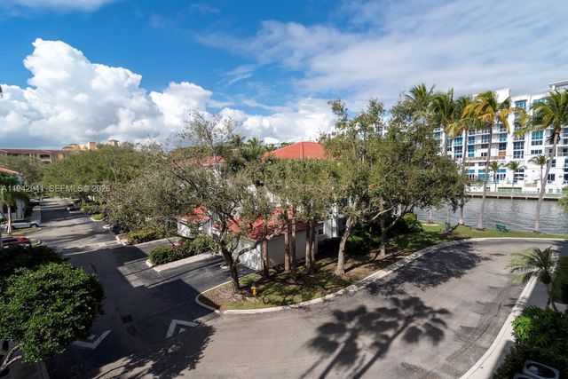 3215 NE 184th Street 14301, Aventura, FL 33160