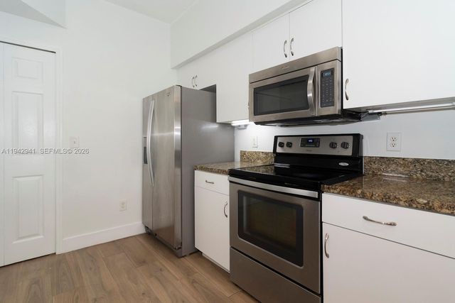 3215 NE 184th Street 14301, Aventura, FL 33160