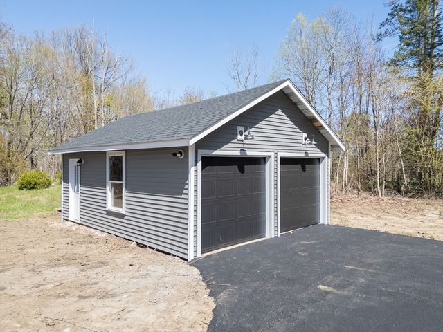 110 Piper Rd, Ashby, MA 01431