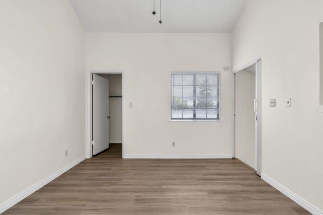 4161 W Fremont Avenue, Fresno, CA 93722