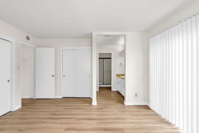 4161 W Fremont Avenue, Fresno, CA 93722