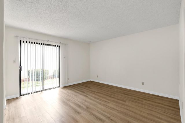 4161 W Fremont Avenue, Fresno, CA 93722