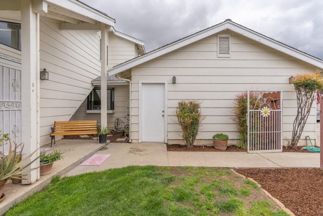 4161 W Fremont Avenue, Fresno, CA 93722
