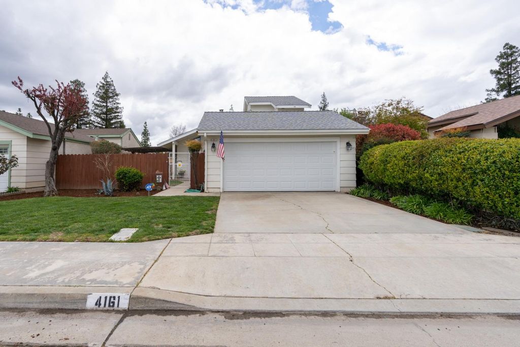 4161 W Fremont Avenue, Fresno, CA 93722