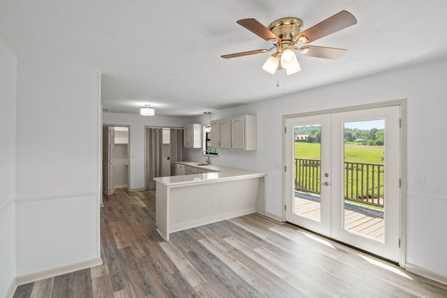 4635 Warrensburg Rd, Greeneville, TN 37743