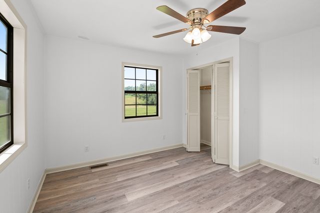 4635 Warrensburg Rd, Greeneville, TN 37743