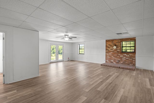 4635 Warrensburg Rd, Greeneville, TN 37743