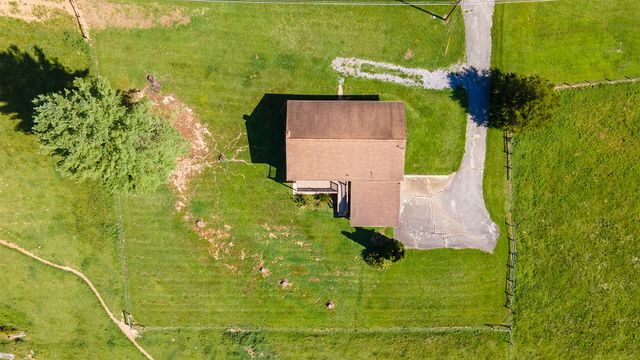 4635 Warrensburg Rd, Greeneville, TN 37743