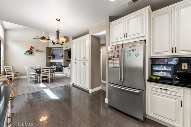 703 Allen, Corona, CA 92879