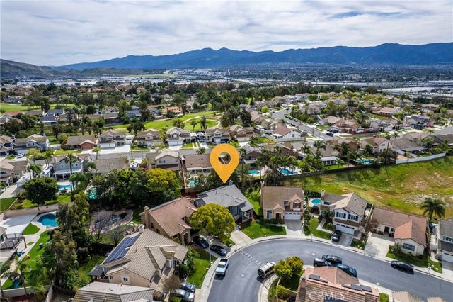 703 Allen, Corona, CA 92879