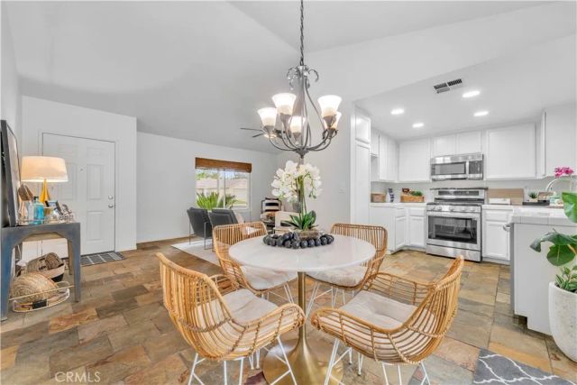 2827 W Milling, Lancaster, CA 93536