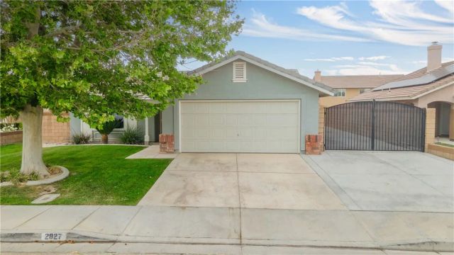 2827 W Milling, Lancaster, CA 93536