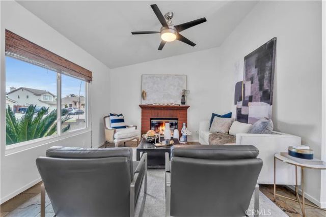 2827 W Milling, Lancaster, CA 93536