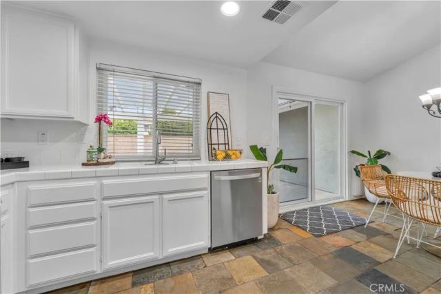 2827 W Milling, Lancaster, CA 93536
