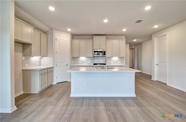 625 Broomsedge Street, New Braunfels, TX 78130