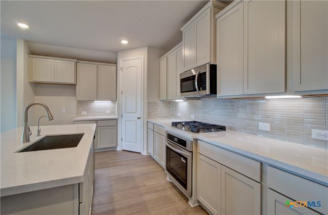 625 Broomsedge Street, New Braunfels, TX 78130