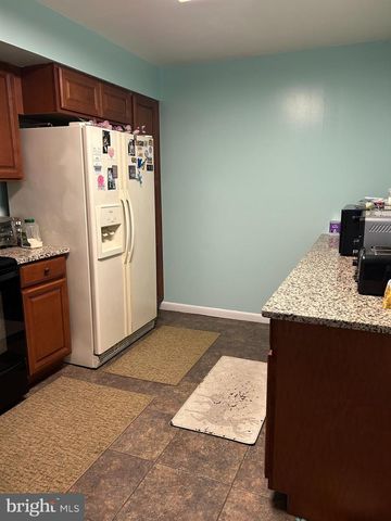 19 ELJAN DR, Doylestown, PA 18901
