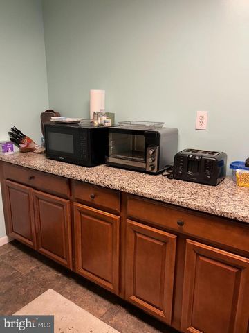 19 ELJAN DR, Doylestown, PA 18901