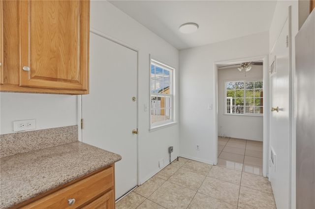561 N Park, Rialto, CA 92376