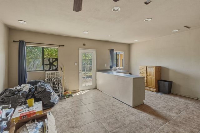561 N Park, Rialto, CA 92376