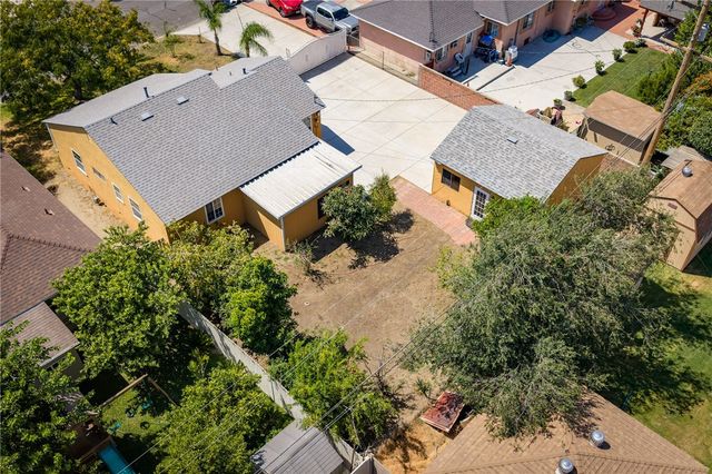 561 N Park, Rialto, CA 92376