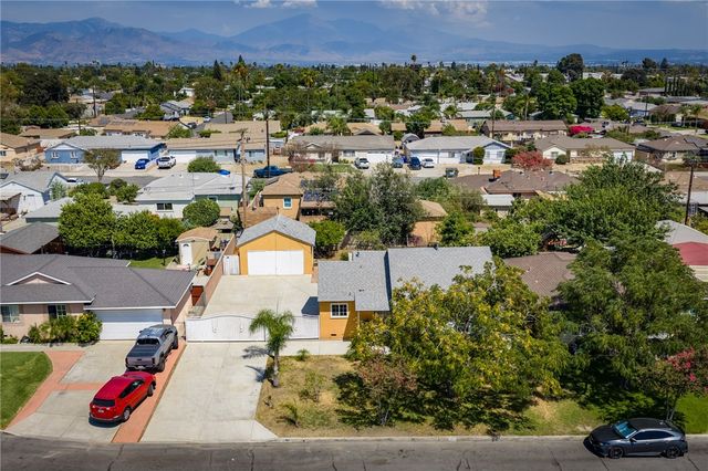 561 N Park, Rialto, CA 92376