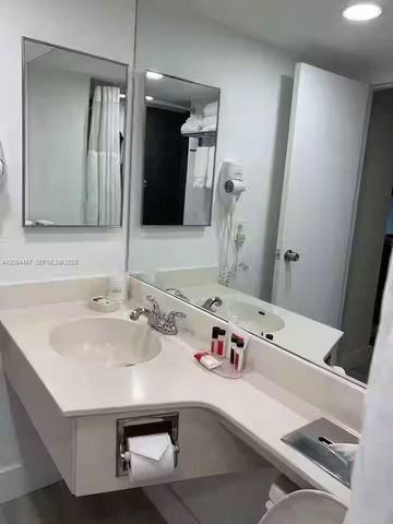 19201 Collins Ave 328, Sunny Isles Beach, FL 33160