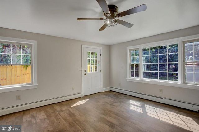 448 E KING ST, Shippensburg, PA 17257