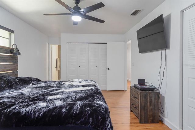 10002 NW 6TH PLACE, Gainesville, FL 32607