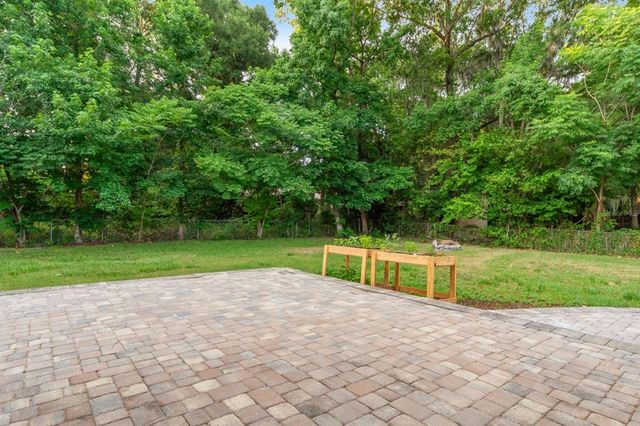 10002 NW 6TH PLACE, Gainesville, FL 32607
