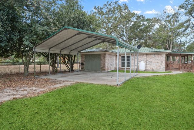 20271 Meadow Lake Road, Cleveland, TX 77328
