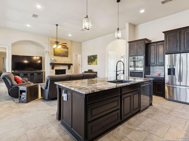 1147 Sapling Spring, New Braunfels, TX 78132