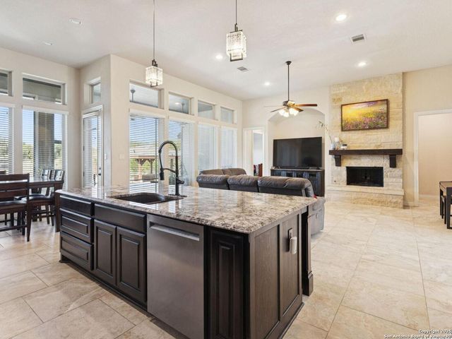 1147 Sapling Spring, New Braunfels, TX 78132