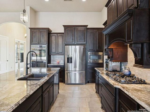 1147 Sapling Spring, New Braunfels, TX 78132