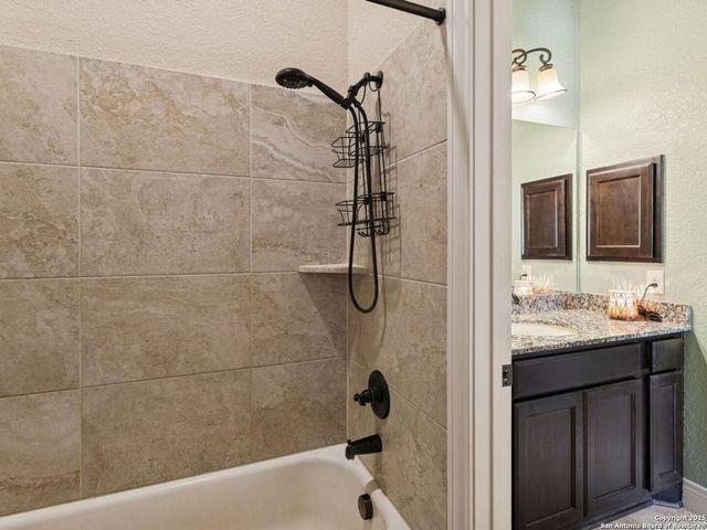 1147 Sapling Spring, New Braunfels, TX 78132