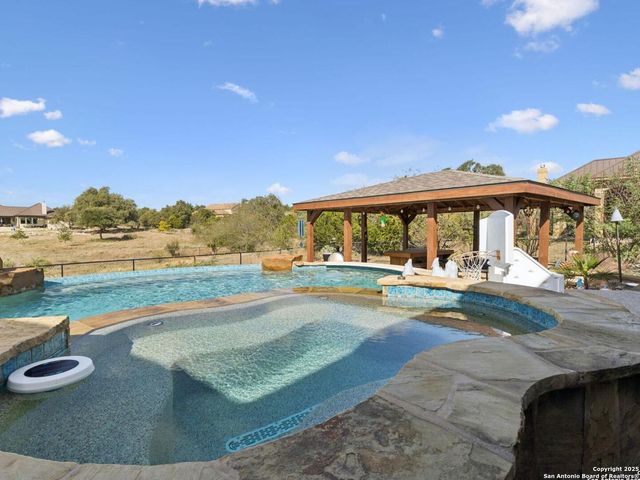 1147 Sapling Spring, New Braunfels, TX 78132