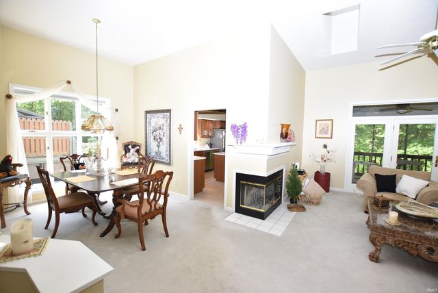 9392 S Harbour Pointe Drive, Bloomington, IN 47401