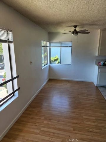 1525 E 2nd Street 6, Long Beach, CA 90802