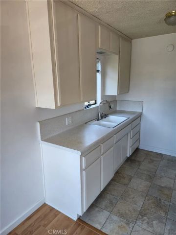 1525 E 2nd Street 6, Long Beach, CA 90802