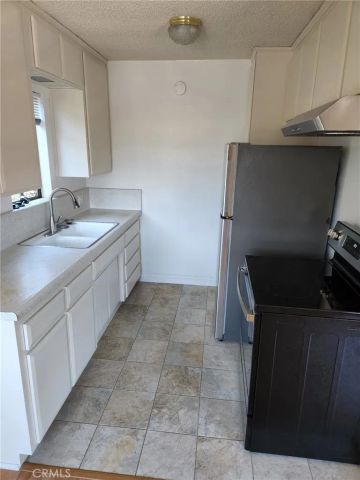 1525 E 2nd Street 6, Long Beach, CA 90802