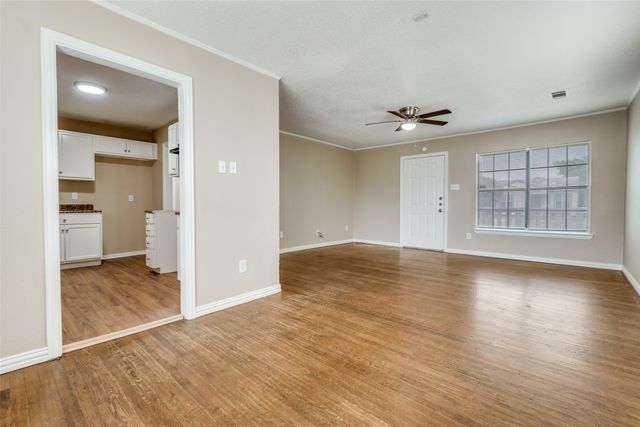 2427 Hudspeth Avenue, Dallas, TX 75216